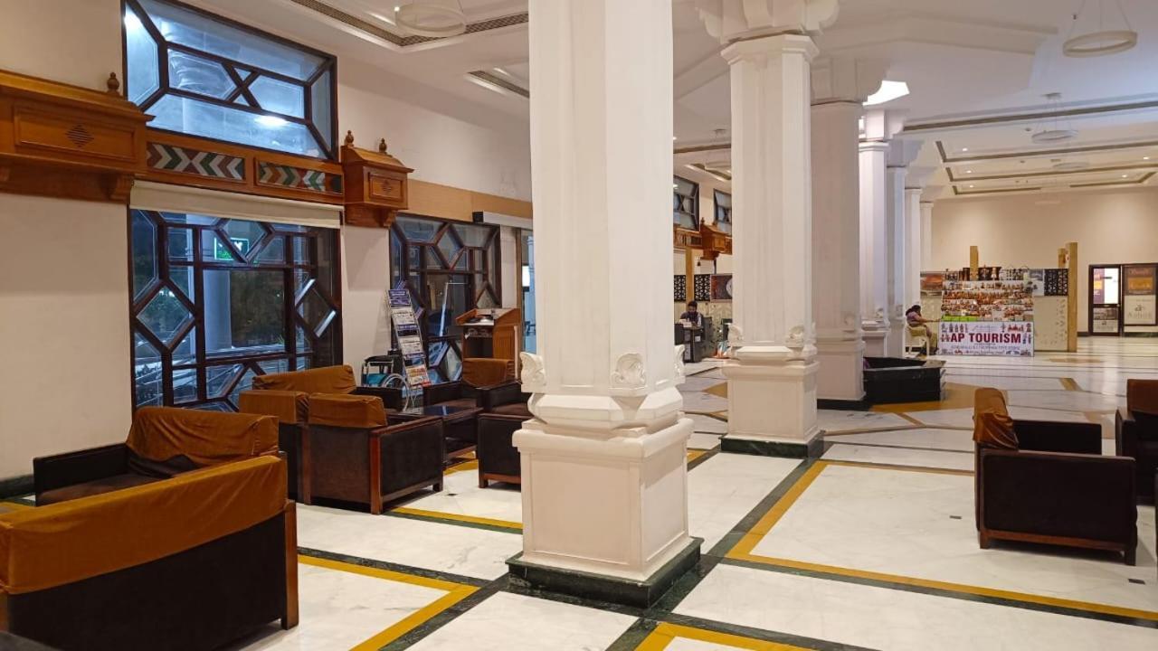 The Bhimas Residency Hotels Тирупати Екстериор снимка