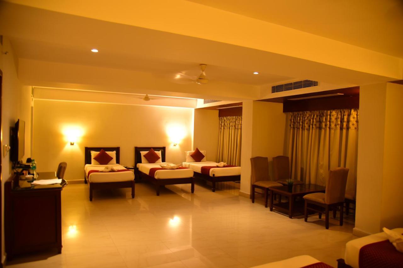 The Bhimas Residency Hotels Тирупати Екстериор снимка